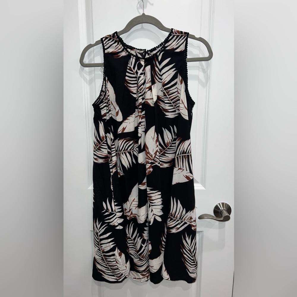 Blu Heaven Sleeveless Leaf Pattern Black Brown Cream Shift Dress Size Small New
